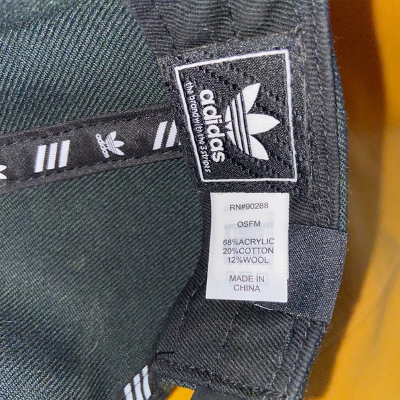 SnapBack - Picture 3 of 3